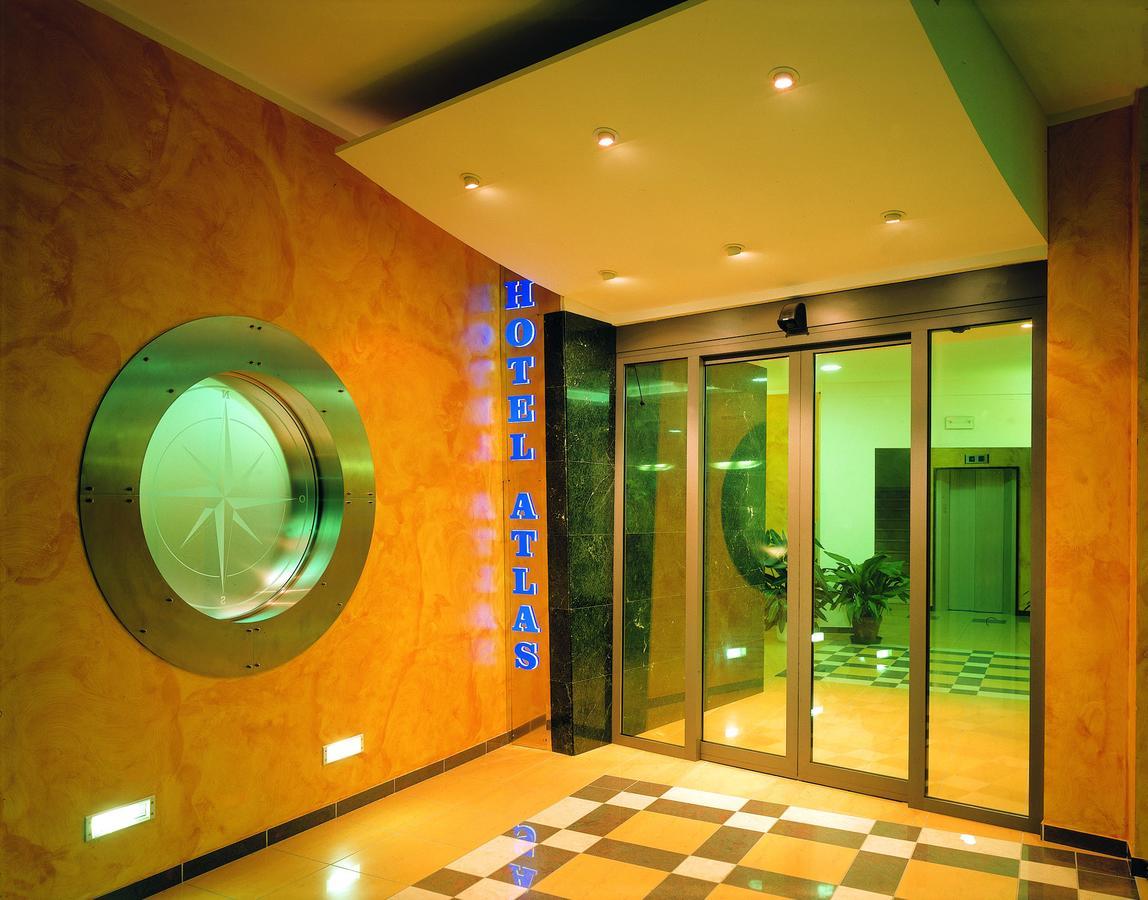 Hotel Atlas Alba Adriatica Ngoại thất bức ảnh