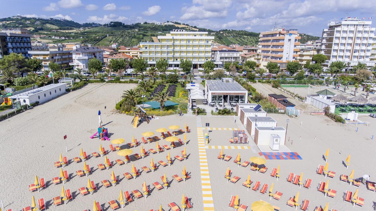 Hotel Atlas Alba Adriatica Ngoại thất bức ảnh