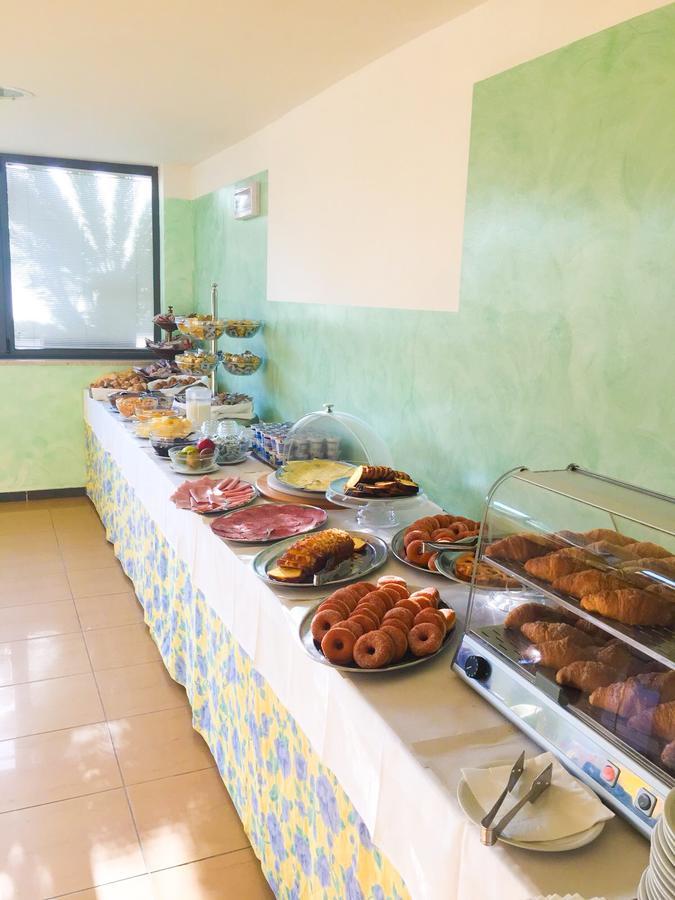 Hotel Atlas Alba Adriatica Ngoại thất bức ảnh